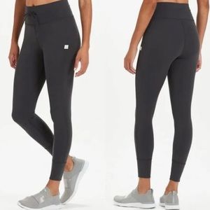 NWT Vuori Daily Legging Charcoal XS